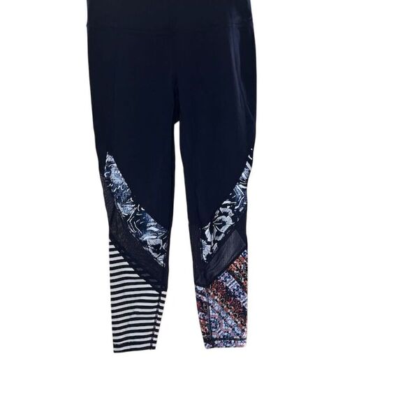 Athleta Women's 7/8 Ankle Leggings Size S Multicolor Patchwork Activewear - Picture 2 of 4